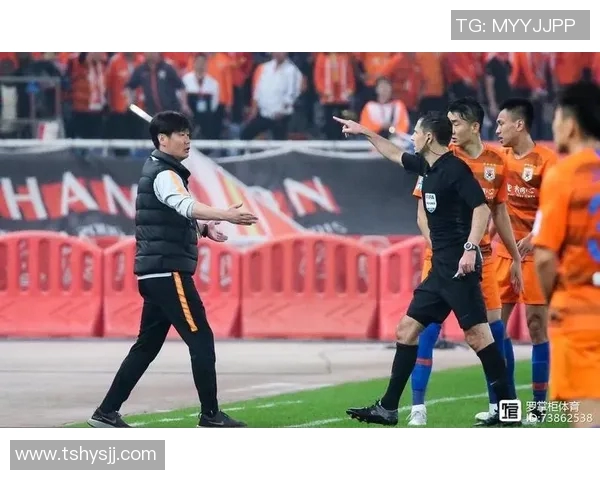 南京足球队与北京足球队赛后复盘分析比赛经验与战术调整探讨